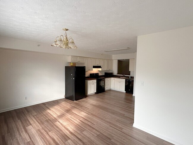 2201 Main St Unit 104