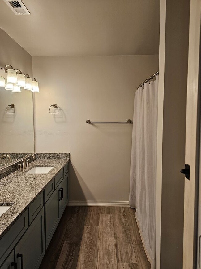 Photo - 803 Haskins Dr