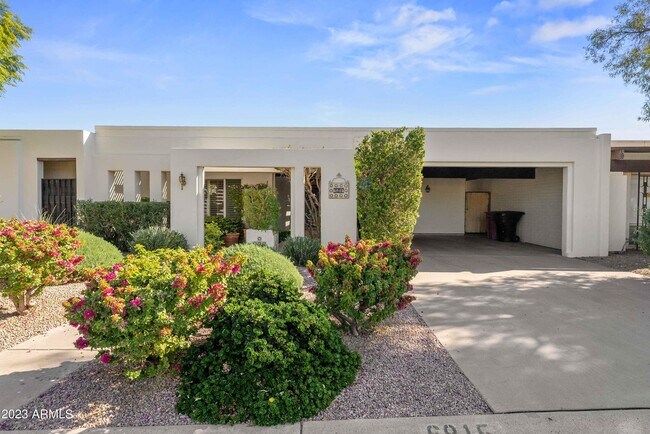 Photo - 6815 N 73rd St