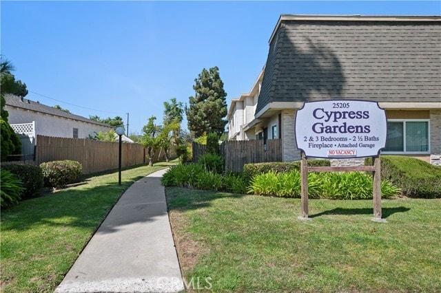 Photo - 25205 Cypress St