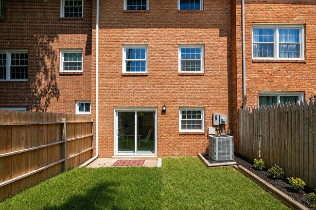 Photo - 14819 Smethwick Pl
