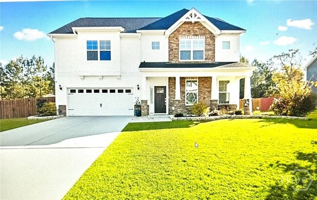 Building Photo - 604 Majestic Dr