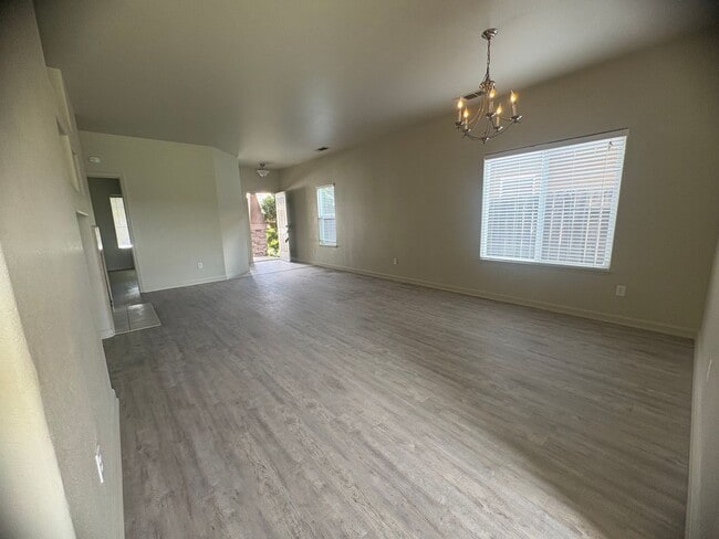 Photo - Nice 3-Bedroom House