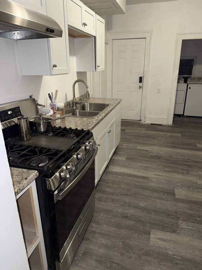 Photo - 1247 Selma Rd