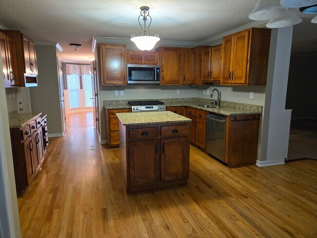Photo - 112 Ramble Cir