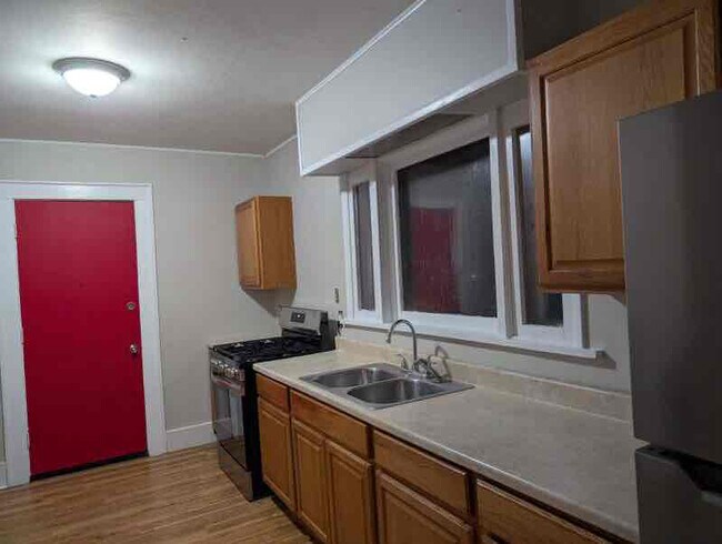 Photo - 222 Genesee Park Dr