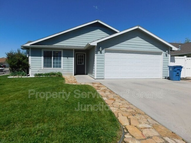 Photo - 2986 1/2 Redbud Court
