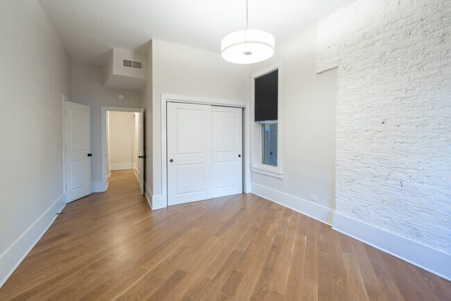 Photo - 2246 N Clark St Unidad Apt 1