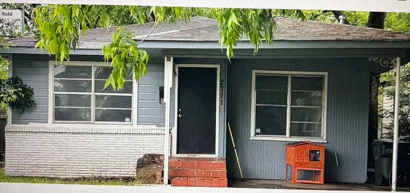 Photo - 2711 Quinton St