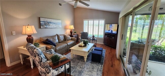 Photo - 1417 Foxfire Ln