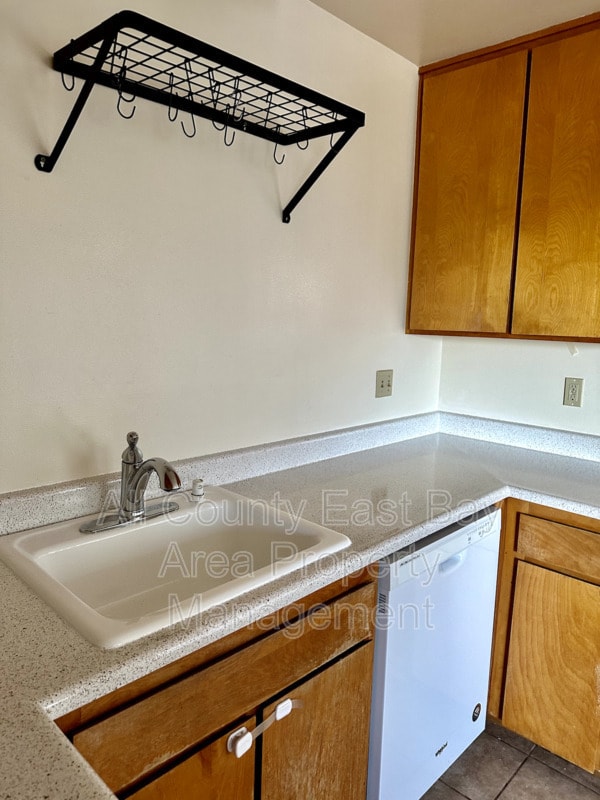 Photo - 611 Lexington Ave Unit C