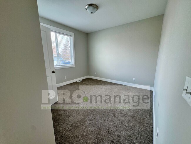 Photo - Near New - 2 Bed, 1 Bath Main Level Apartment Unit 840 #1