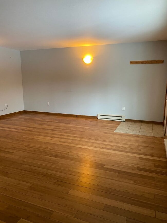 Photo - Beautiful 3BR, 2Bathroom Condo Located in ... Unit 207
