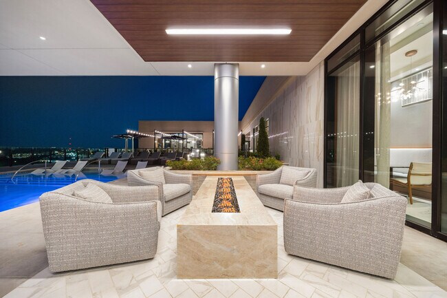 Photo - Hanover Dilworth