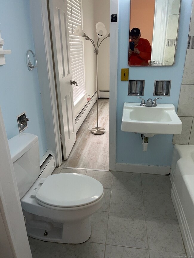 Photo - 568 Danbury Rd Unidad White House, 1st Floor