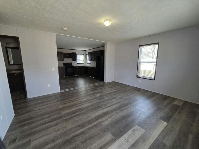 Photo - 343 Bunting Ln