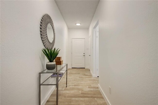 Photo - 1502 Mayapple St