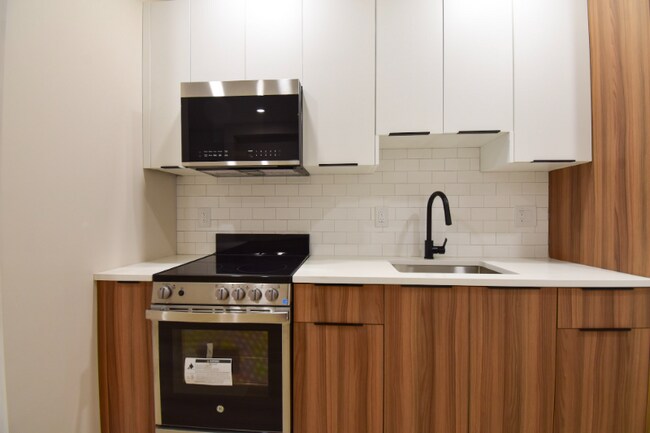 Photo - 1030 N 48th St Unidad C102