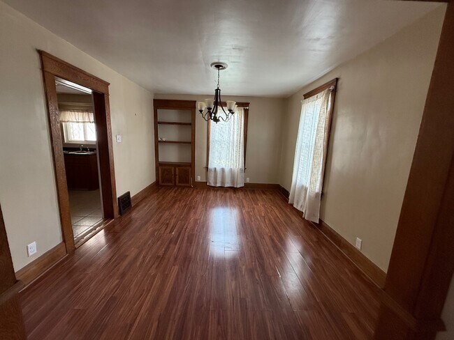 Photo - 1016 Beckford St