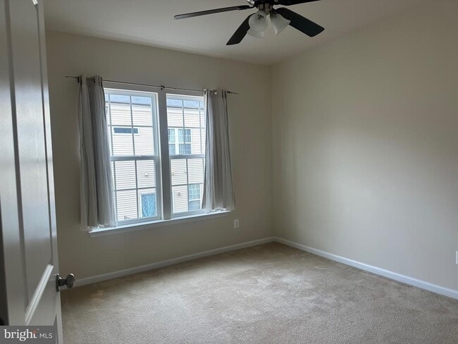 Photo - 22546 Phillips St Apartamento Unidad 303