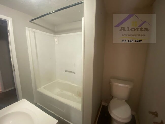 Photo - 618-B Dashland Dr