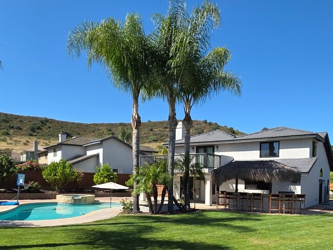 Building Photo - Gorgeous Entertainers Dream Home