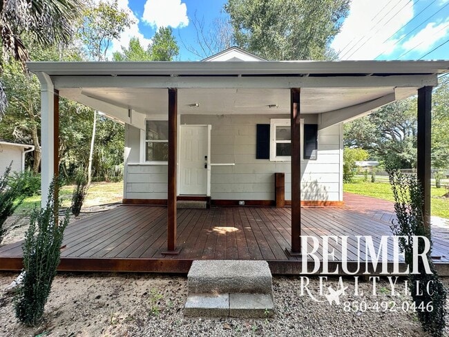 Building Photo - Charming + affordable 1/br 1/ba Cottage fo... Rental