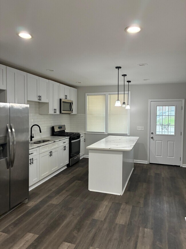 Photo - Belair Edison