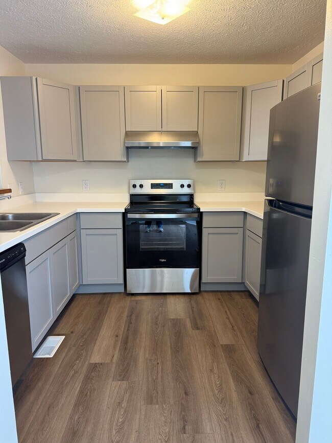 Photo - 3 Bedroom/2.5 Bath Townhome