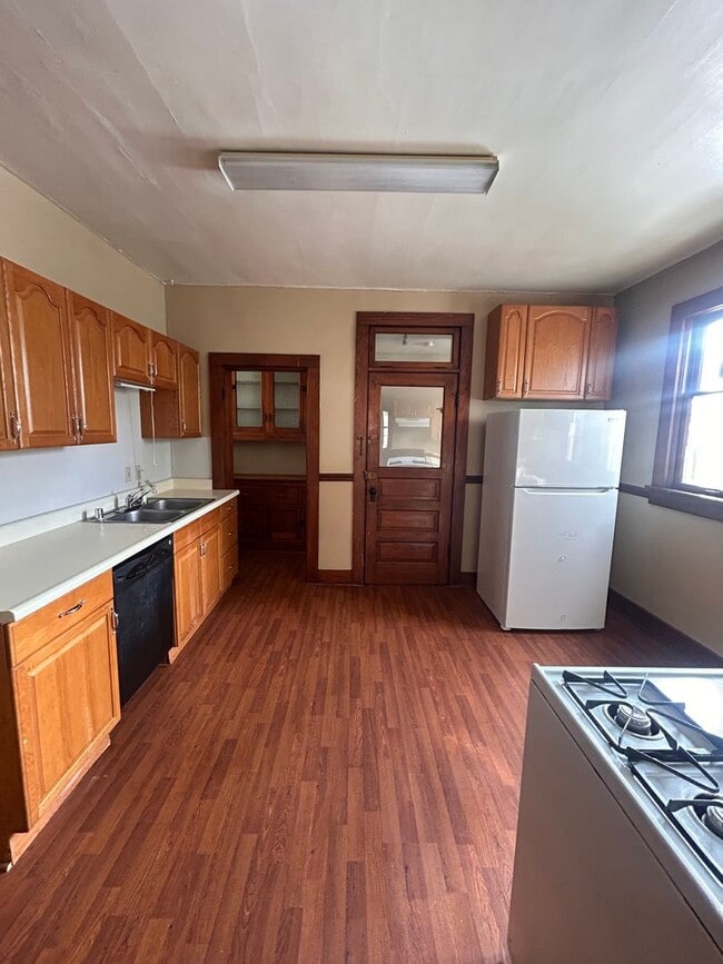 Photo - 926 Rivermet Ave