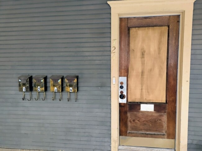 Photo - 724 N Walnut St Condo