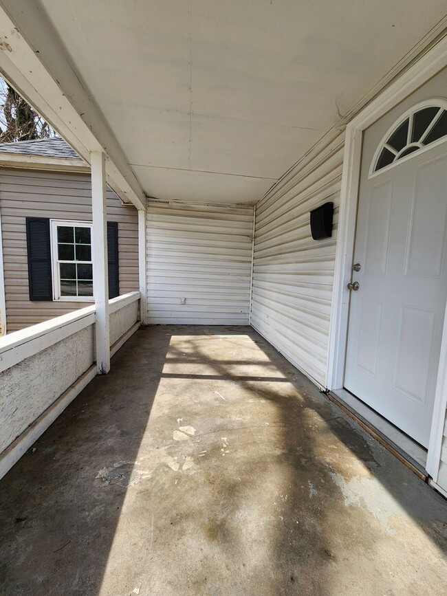 Photo - Spacious 1-Bedroom, 1-Bathroom Home AVAILABLE NOW!!