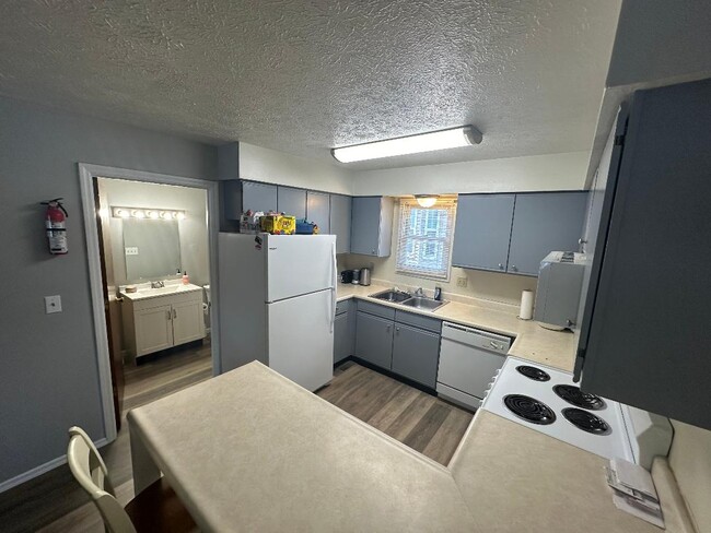 Photo - 1727 N Lincoln St Unidad # 1727