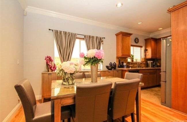 Photo - 5255 Hermitage Ave