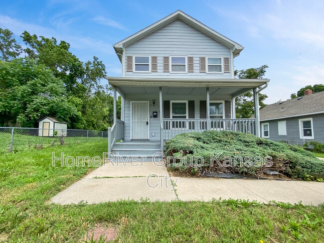 Photo - 1614 E 37th St House