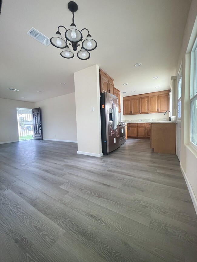 Photo - 7949 Clearfield Ave