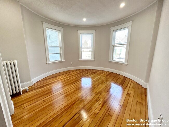 Photo - 24 Willis St Unit 3