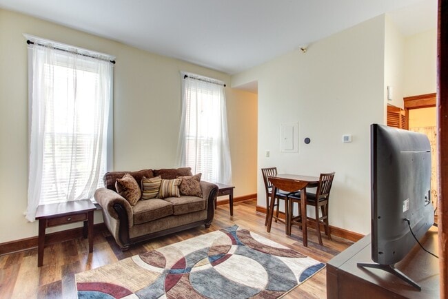 Photo - The Rathbone Apartments