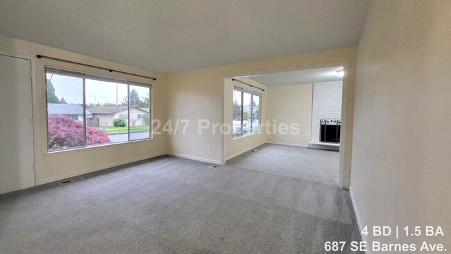 Photo - Comfortable 4 BD | 1.5 BA Home w/ Large Yard - Gresham