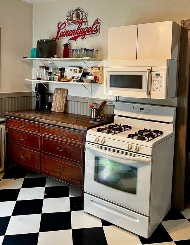 Photo - 514 E Homer St Unit Lower