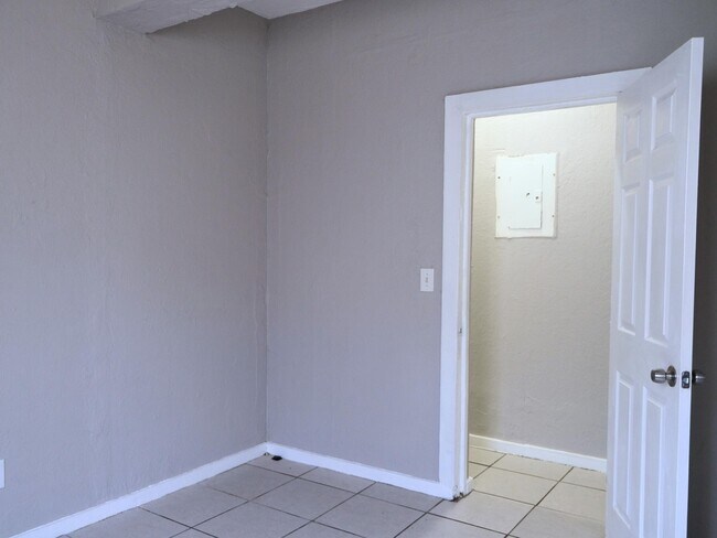Photo - 1104 22nd St Unidad A