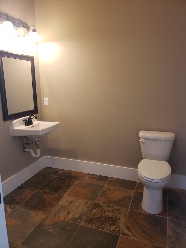 Photo - 2212 E 12th St Unit 108