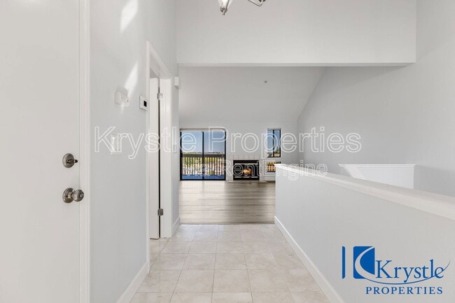 Photo - 20 Knoll Dr