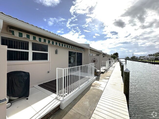 Building Photo - 907A Gibbs Rd Unit 907A Rental