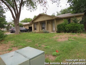 Building Photo - 4815 Sorrento