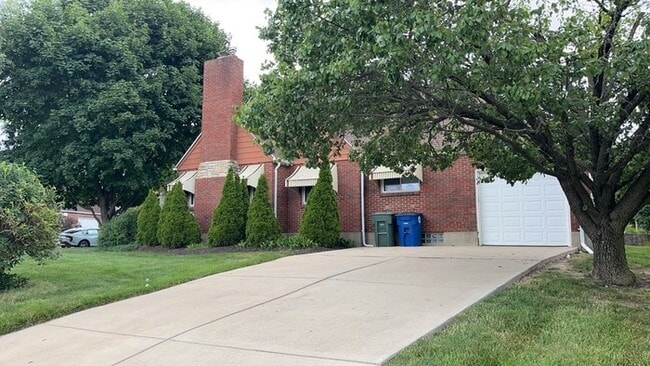 Photo - 1076 Sherwood Dr