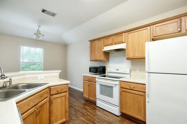 Photo - 3201 El Salido Pkwy