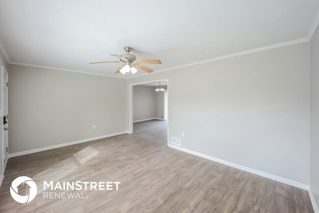 Photo - 2073 Louis Xiv Ln