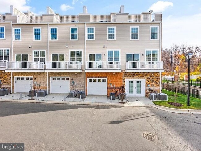 Photo - 9614 Weshire Dr