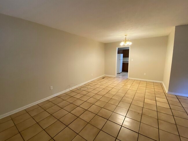 Photo - 2506 Waldemar Ln